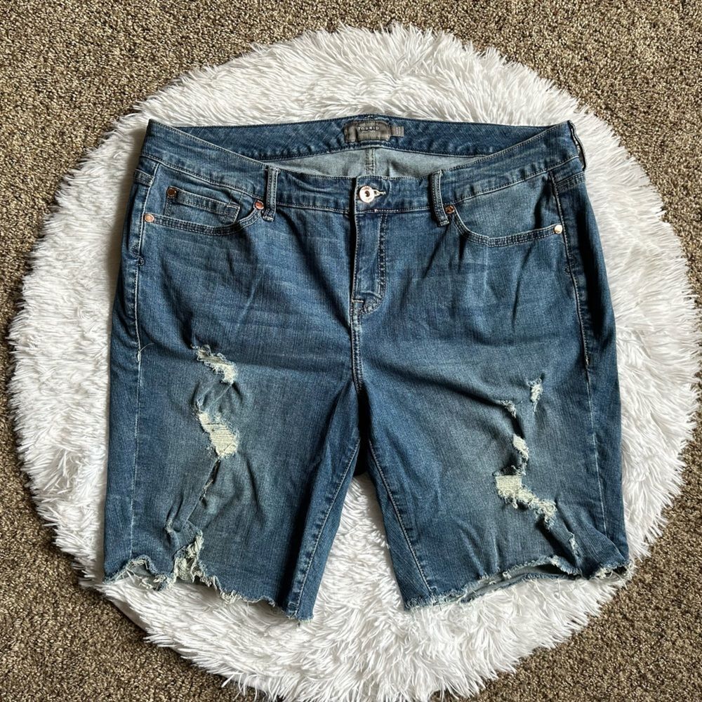 Torrid Jean‎ Shorts Distressed Womens Size 18